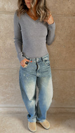 Grey V-Neck Contour Elevated Pullover