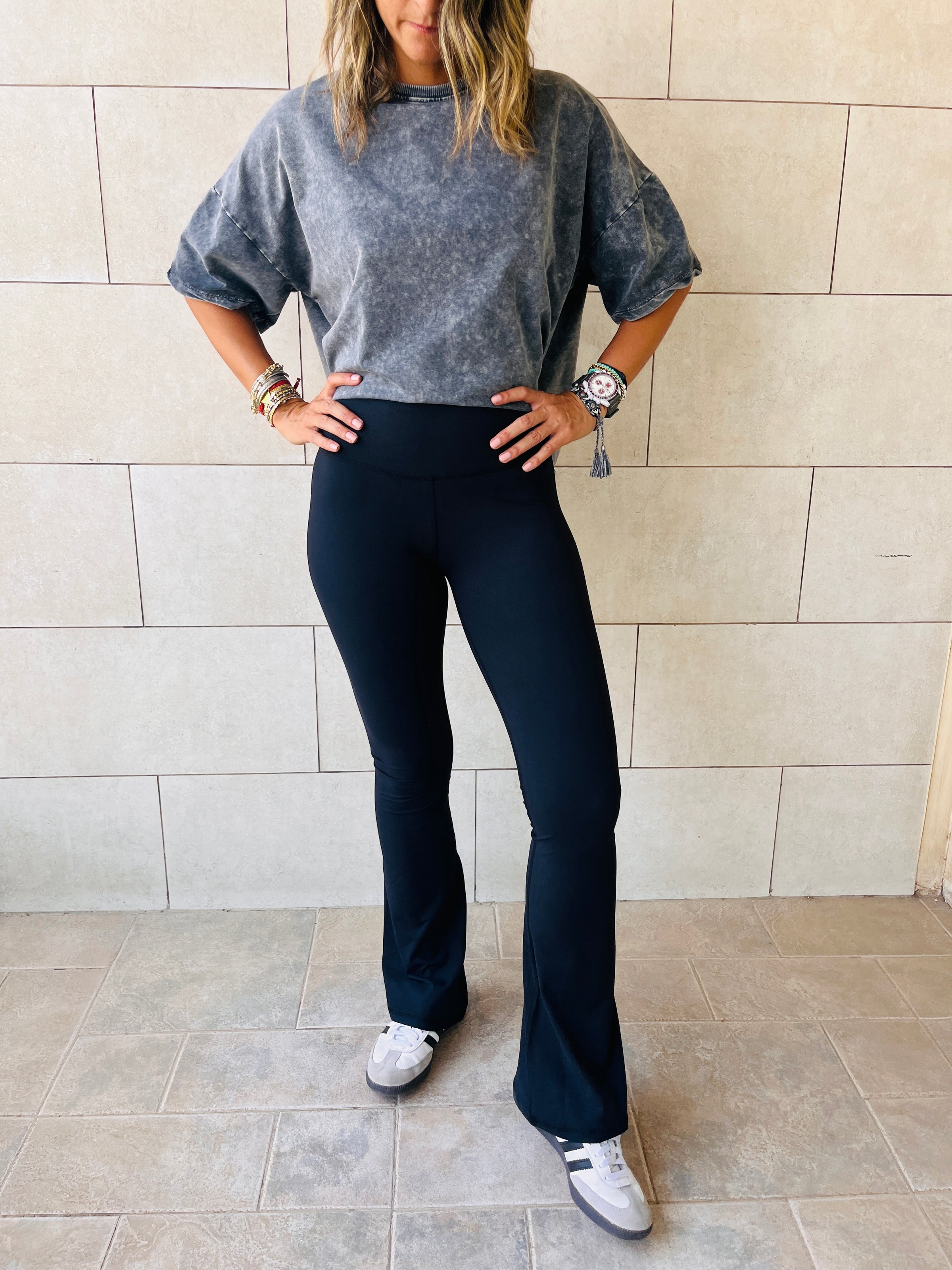 Black Flare Pants Outfit Ideas