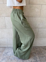 Olive Knot Waist Light Pants